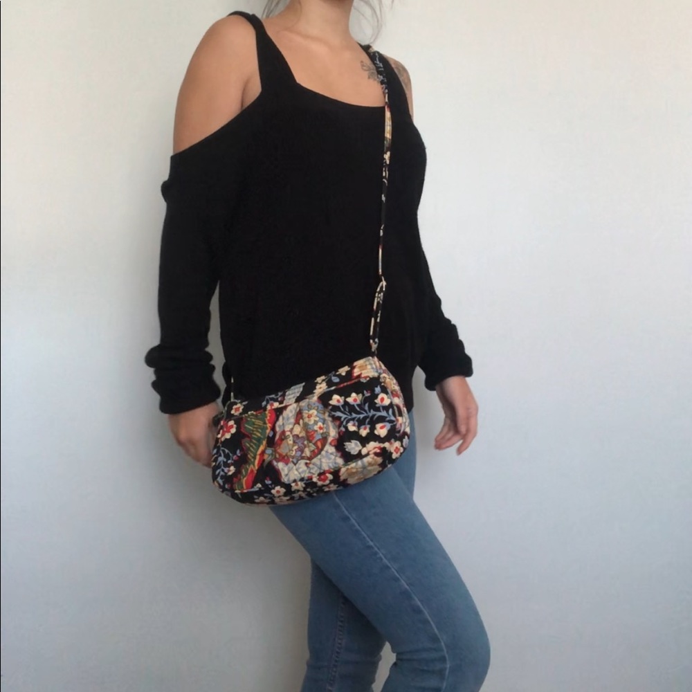 ⭐️4/$25 Vera Bradley black crossbody/shoulder bag